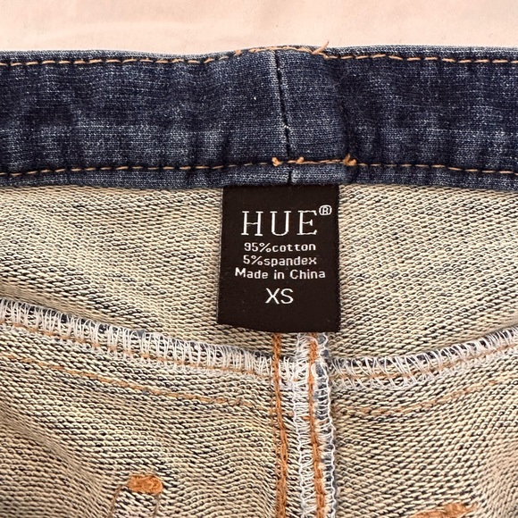 2/12 Cad , Two shorts just for 12 dollars - Picture 7 of 7